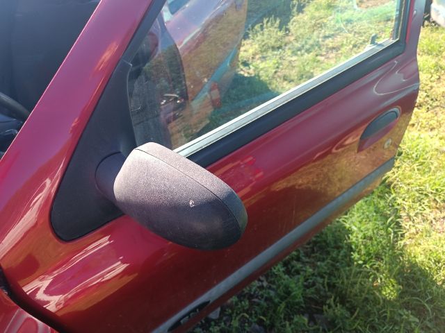 bontott RENAULT CLIO II Motorháztető Nyitó Kar / Gomb