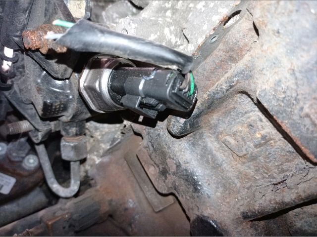 bontott RENAULT CLIO II Nyomásszabályzó Szelep