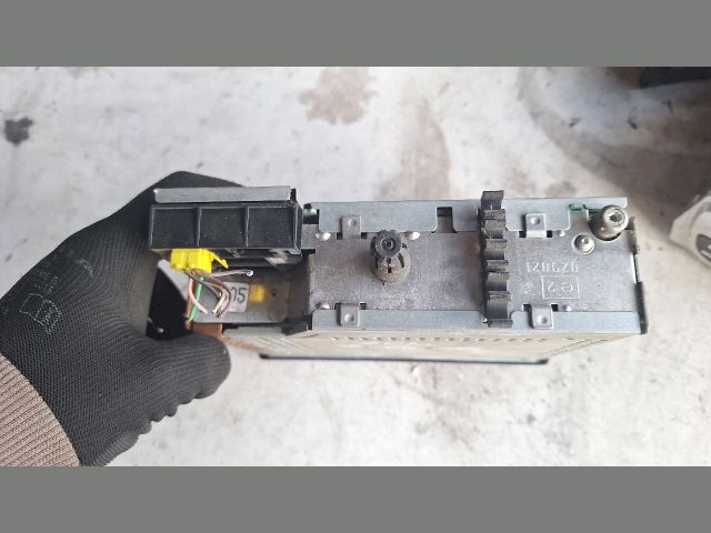 bontott RENAULT CLIO II Rádió / CD