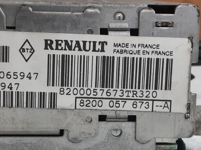 bontott RENAULT CLIO II Rádió / CD