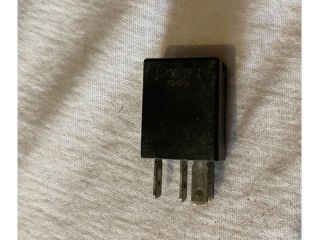 bontott RENAULT CLIO II Relé