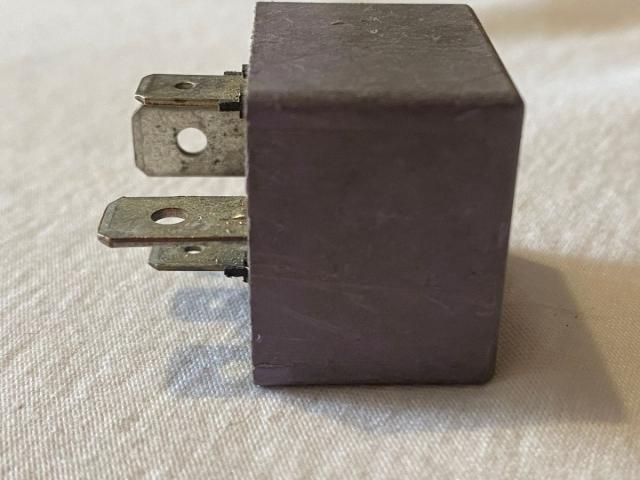 bontott RENAULT CLIO II Relé