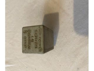 bontott RENAULT CLIO II Relé