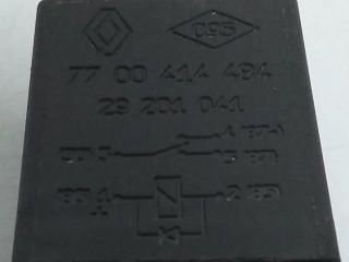 bontott RENAULT CLIO II Relé