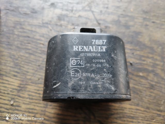 bontott RENAULT CLIO II Riasztó Hangszóró