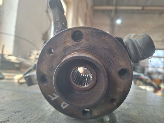 bontott RENAULT CLIO II Bal első Csonkállvány Kerékaggyal