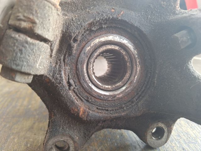 bontott RENAULT CLIO II Bal első Csonkállvány Kerékaggyal