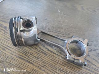 bontott RENAULT CLIO II Dugattyú és Hajtókar