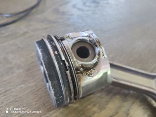 bontott RENAULT CLIO II Dugattyú és Hajtókar