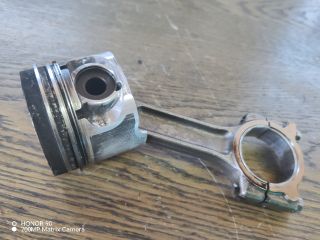 bontott RENAULT CLIO II Dugattyú és Hajtókar