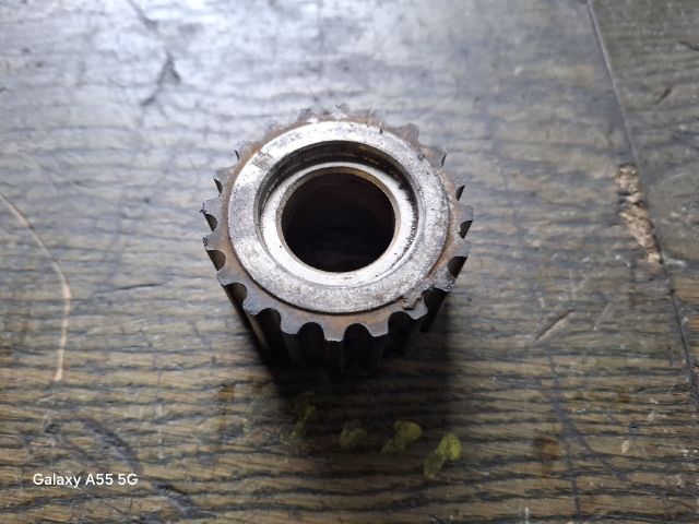 bontott RENAULT CLIO II Főtengely Bordáskerék / Lánckerék