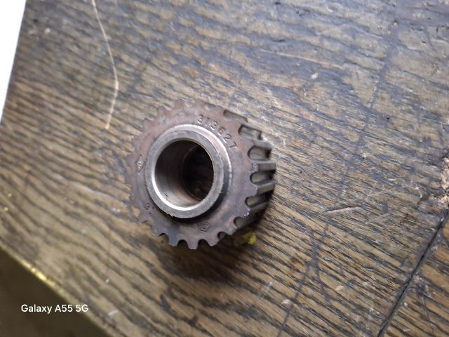 bontott RENAULT CLIO II Főtengely Bordáskerék / Lánckerék