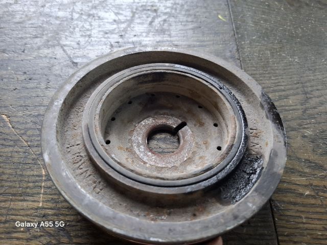 bontott RENAULT CLIO II Főtengely Szíjtárcsa