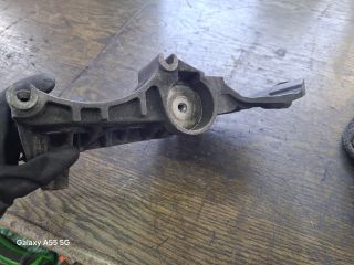 bontott RENAULT CLIO II Generátor Tartó Bak