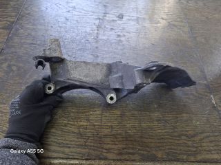 bontott RENAULT CLIO II Generátor Tartó Bak