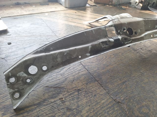 bontott RENAULT CLIO II Homlokfal (Üres lemez)