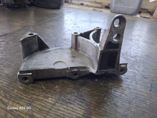 bontott RENAULT CLIO II Motor Tartó Bak (Fém)