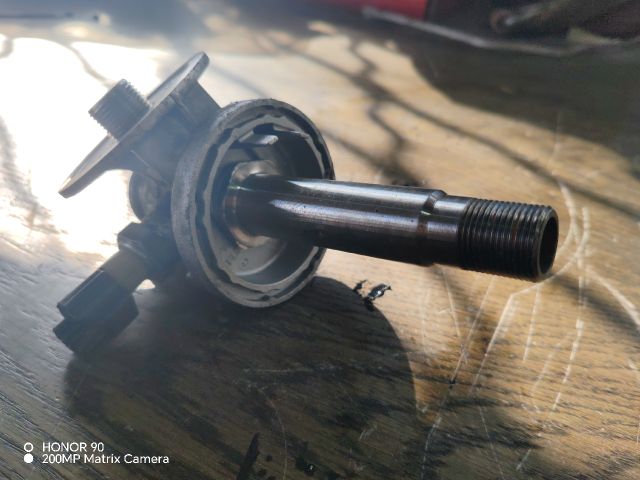 bontott RENAULT CLIO II Olajszűrő Ház