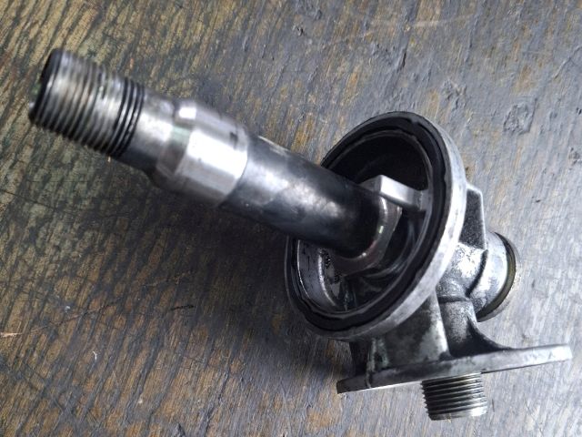 bontott RENAULT CLIO II Olajszűrő Ház