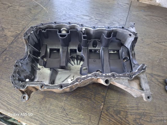 bontott RENAULT CLIO II Olajteknő