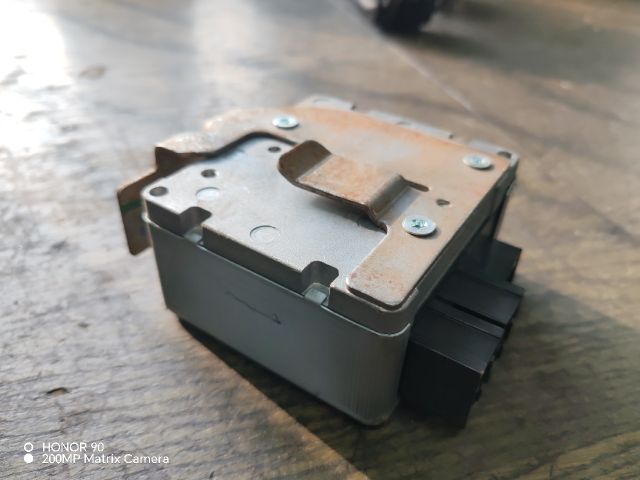 bontott RENAULT CLIO II Szervó Szivattyú Elektronika