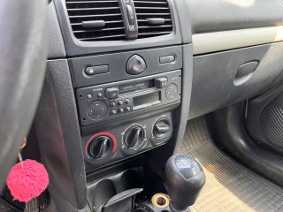 bontott RENAULT CLIO II Szervóolaj Tartály