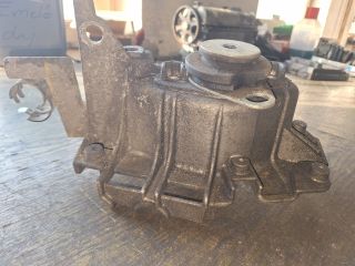 bontott RENAULT CLIO II Tartó Bak