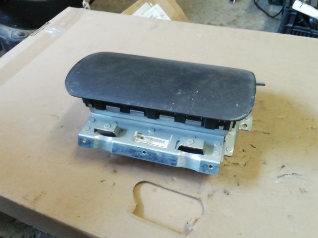 bontott RENAULT CLIO II Utasoldali Légzsák