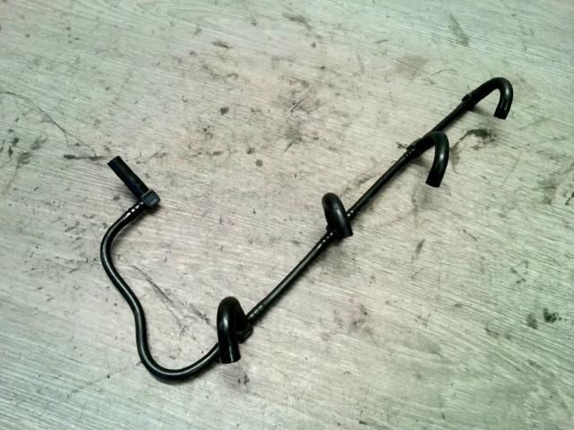 bontott RENAULT CLIO II Üzemanyagcső