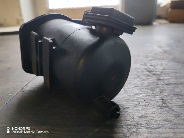 bontott RENAULT CLIO II Üzemanyagszűrő Ház