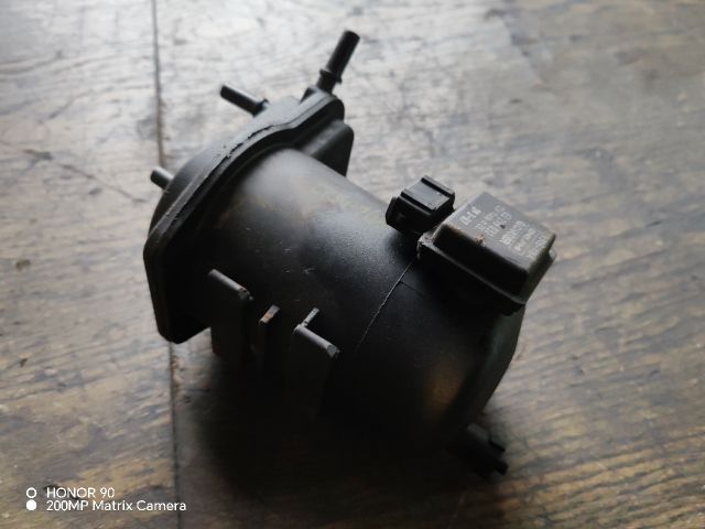 bontott RENAULT CLIO II Üzemanyagszűrő Ház