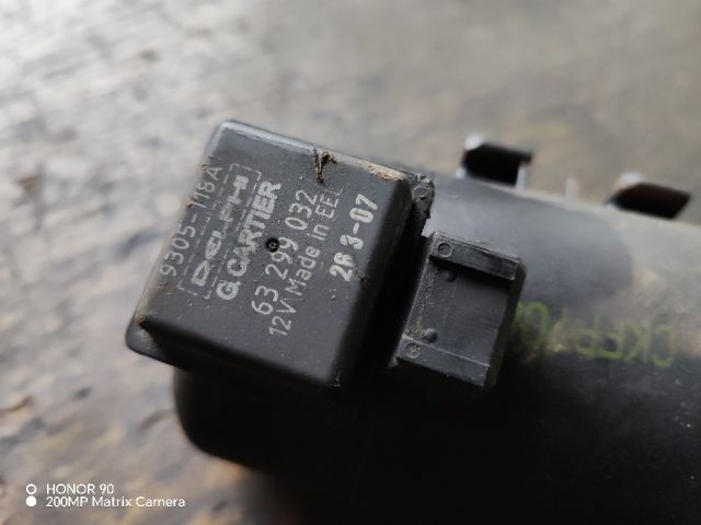 bontott RENAULT CLIO II Üzemanyagszűrő Ház