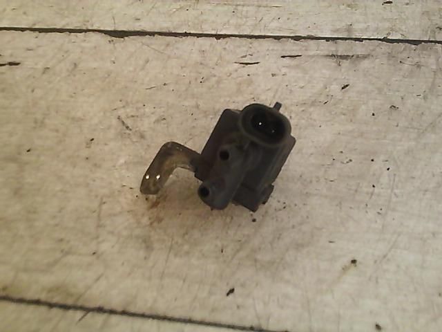 bontott RENAULT CLIO II Vákum Szelep