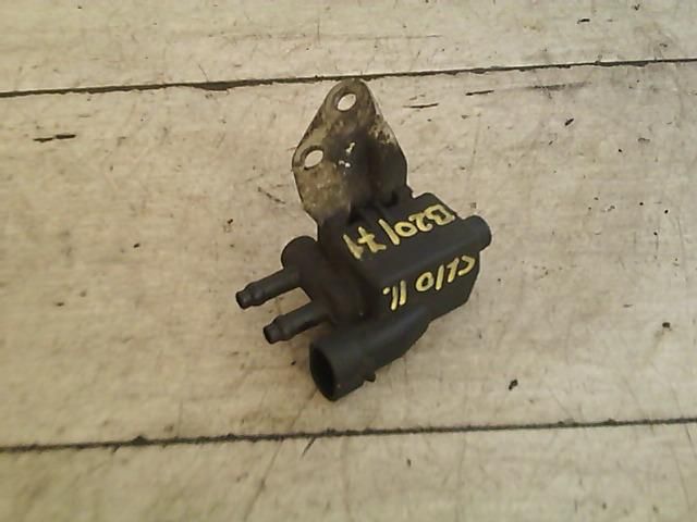 bontott RENAULT CLIO II Vákum Szelep