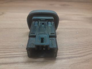 bontott RENAULT CLIO II Vészvillogó Kapcsoló