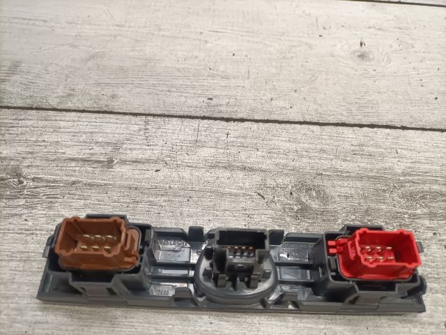 bontott RENAULT CLIO II Vészvillogó Kapcsoló