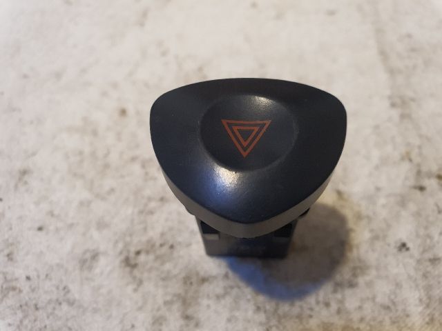 bontott RENAULT CLIO II Vészvillogó Kapcsoló