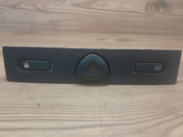 bontott RENAULT CLIO II Vészvillogó Kapcsoló