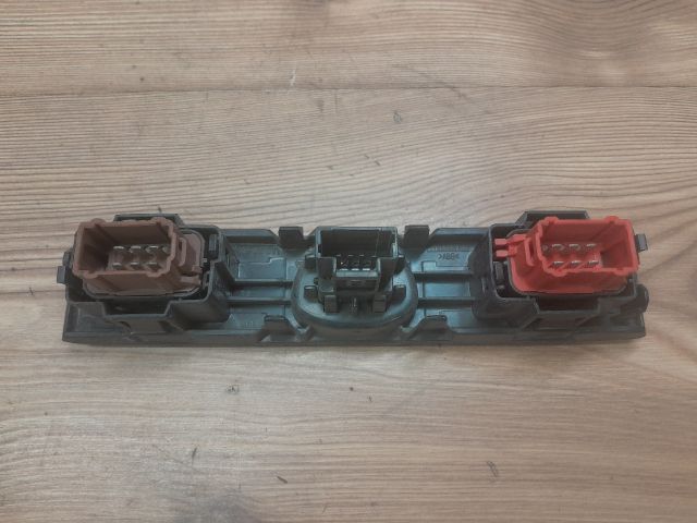 bontott RENAULT CLIO II Vészvillogó Kapcsoló