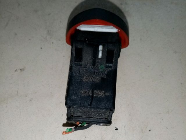 bontott RENAULT CLIO II Vészvillogó Kapcsoló