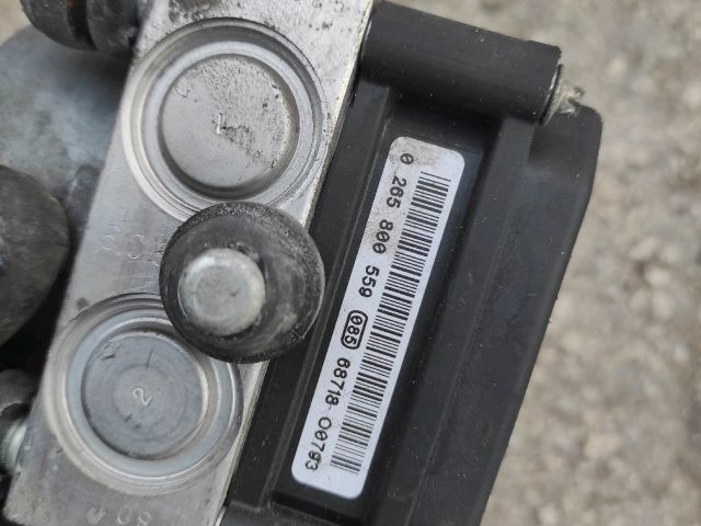 bontott RENAULT CLIO III ABS Kocka