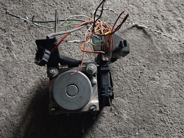 bontott RENAULT CLIO III ABS Kocka