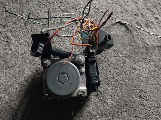 bontott RENAULT CLIO III ABS Kocka