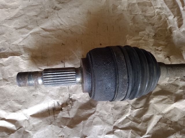 bontott RENAULT CLIO III Bal Féltengely