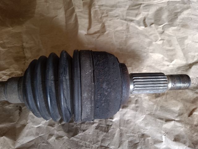 bontott RENAULT CLIO III Bal Féltengely