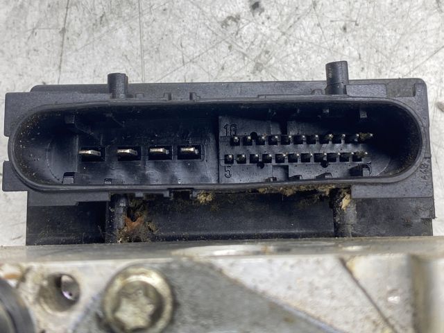 bontott RENAULT CLIO III ABS Kocka