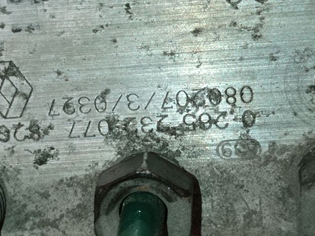 bontott RENAULT CLIO III ABS Kocka