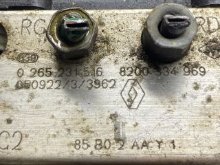 bontott RENAULT CLIO III ABS Kocka