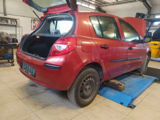 bontott RENAULT CLIO III Generátor