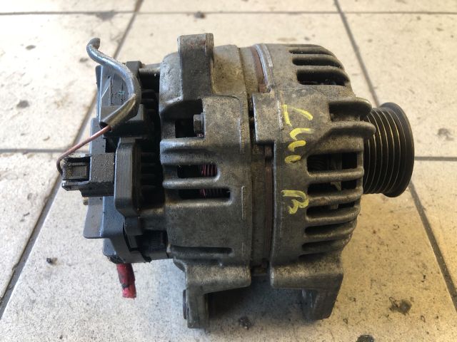 bontott RENAULT CLIO III Generátor